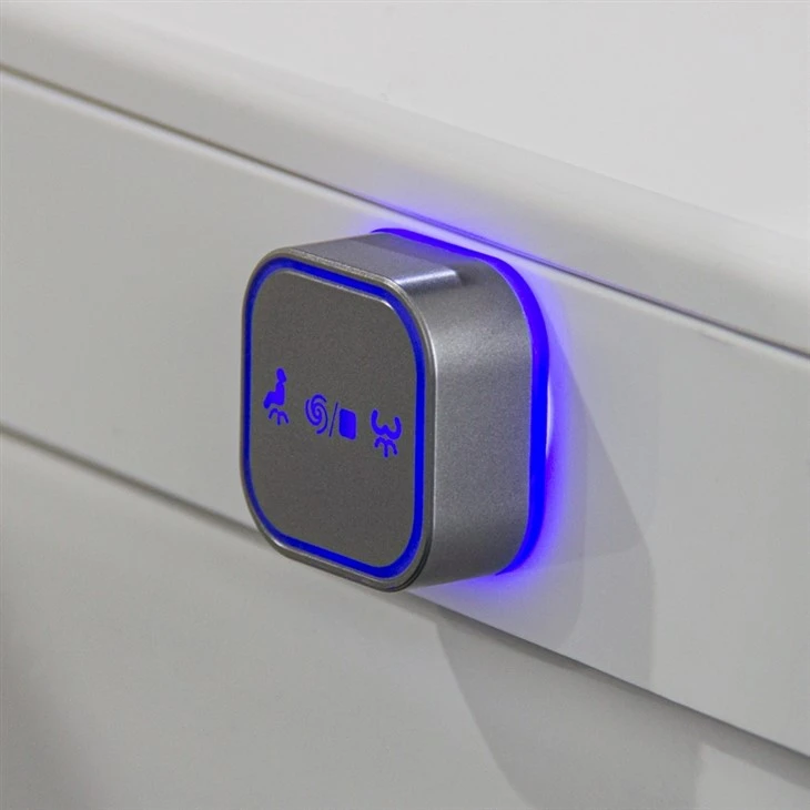 Commercial intelligent toilet